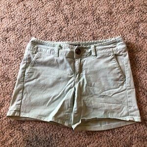 American Eagle Mint Midi Shorts Size 00